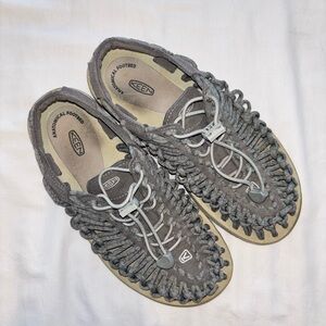 KEEN Women's Uneek  Sandals